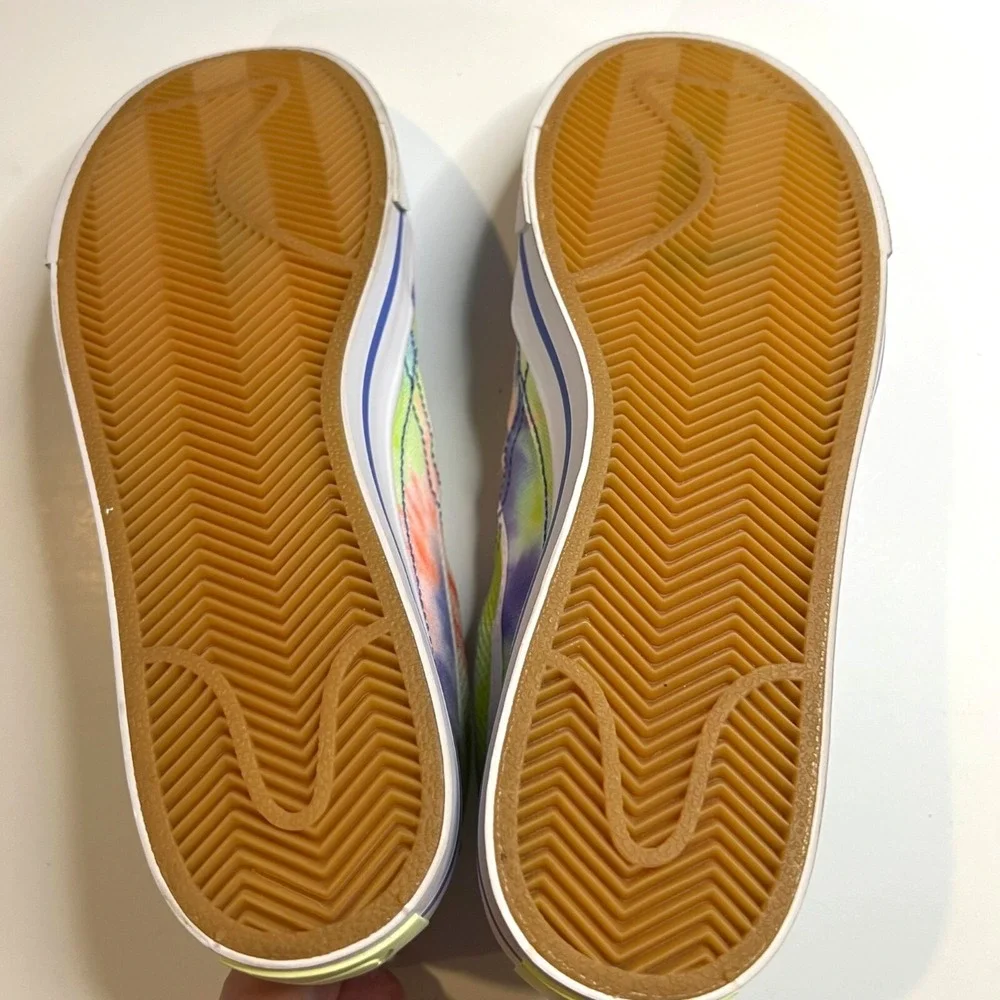 Nike Women's Court Legacy Print Slip-On Shoes‎ 6.5 Tie Dye Rainbow